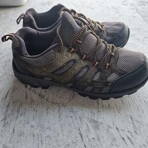 Men's Outdoor Hiking Shoes - Black and Gray